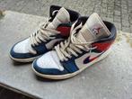 Nike air jordan 1 mid se rush blue university red, Kleding | Heren, Schoenen, Ophalen, Overige kleuren, Nike, Zo goed als nieuw