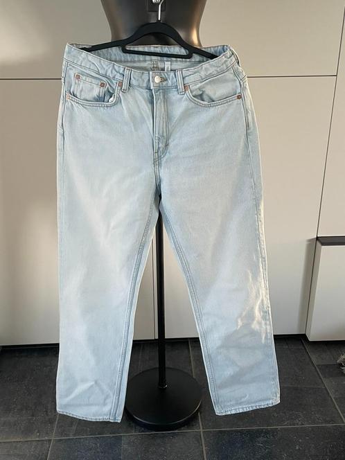 Jeans (W29/L32) van Weekday, Kleding | Dames, Spijkerbroeken en Jeans, Zo goed als nieuw, W28 - W29 (confectie 36), Blauw, Verzenden