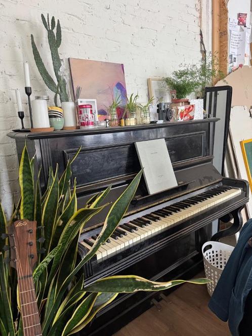 Zwarte Brugse Buffetpiano, Muziek en Instrumenten, Piano's, Gebruikt, Piano, Zwart, Ophalen