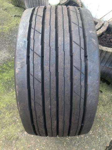 Vrachtwagenband opleggerband 435/50R19,5 goodyear  Kmax beschikbaar voor biedingen