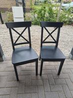 Zwarte eetkamer stoelen., Twee, Zo goed als nieuw, Hout, Zwart