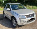 Suzuki grand vitara 4x4 158700 km full options, Autos, Cuir, Argent ou Gris, Achat, Carnet d'entretien