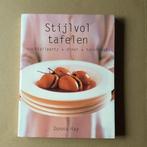 Stijlvol tafelen - Donna Hay, Boeken, Kookboeken, Ophalen of Verzenden, Zo goed als nieuw