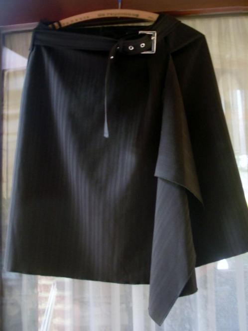 Zwarte rok van Contra maat 38, Kleding | Dames, Rokken, Gedragen, Maat 38/40 (M), Zwart, Ophalen of Verzenden