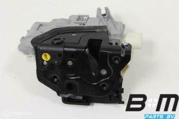 Portiersslot links achter VW Passat B7 Variant 3C4839015A beschikbaar voor biedingen