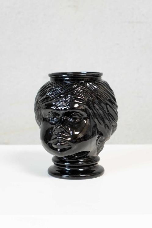 Decorative black glazed head vase, Huis en Inrichting, Woonaccessoires | Vazen, Zo goed als nieuw, Zwart, Minder dan 50 cm, Aardewerk of Porselein