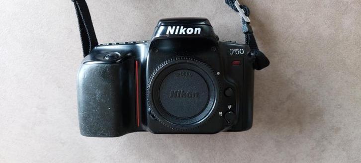 appareil photo argentique NIKON F50, Audio, Tv en Foto, Fotografie | Onderwatercamera's, Gebruikt, Camera, Ophalen of Verzenden