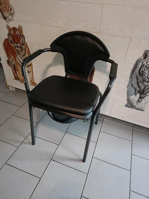 Chaise percée avec seau hygiénique 53cm d'assises, Diversen, Verpleegmiddelen, Ophalen