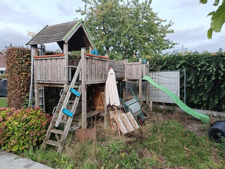 Speeltoren (2 plateau's + tunnel + glijbaan / zandbak), Kinderen en Baby's, Speelgoed | Buiten | Speeltoestellen, Gebruikt, Glijbaan