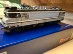 Als nieuwe Roco 70164 1819 Rail Force One digitaal + geluid, Ophalen of Verzenden, Zo goed als nieuw, Roco, Gelijkstroom