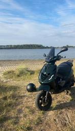 Piaggo zip 50cc 4t (zonder paps), Fietsen en Brommers, Scooters | Piaggio, Ophalen, Zo goed als nieuw, Zip