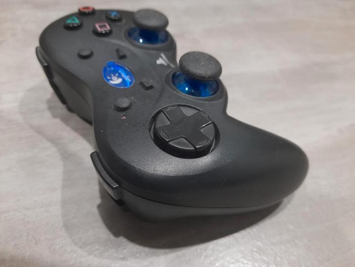 Logitech draadloze controller Ekeren, Informatique & Logiciels, Joysticks, Comme neuf, Enlèvement ou Envoi