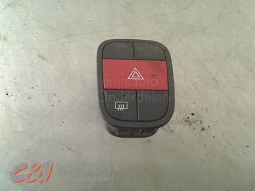 Paniekverlichtings Schakelaar van een Peugeot Bipper beschikbaar voor biedingen