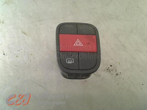 Paniekverlichtings Schakelaar van een Peugeot Bipper, Auto-onderdelen, Dashboard en Schakelaars, Peugeot, Gebruikt, 3 maanden garantie