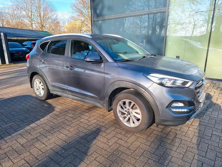 Hyundai tucson, Auto's, Hyundai, Particulier, Tucson, ABS, Achteruitrijcamera, Airbags, Airconditioning, Bluetooth, Bochtverlichting