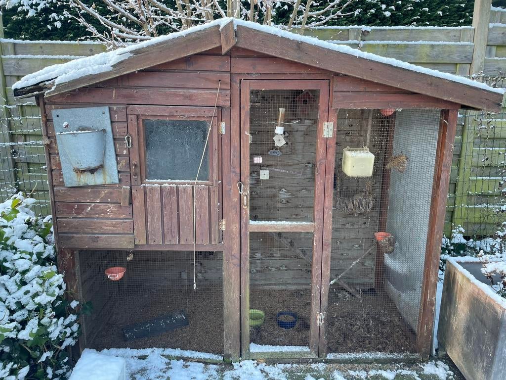 Volière ou poulailler  d’exterieur a renover, Dieren en Toebehoren, Vogels | Hokken en Kooien, Volière, Ophalen