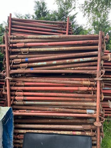 Stippen  schoren schoor beschikbaar voor biedingen