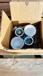 Nieuwe Set kopjes en bordjes Apilco Yves Deshoulieres 4 stuk, Ophalen, Nieuw, Porselein, Kop en/of schotel