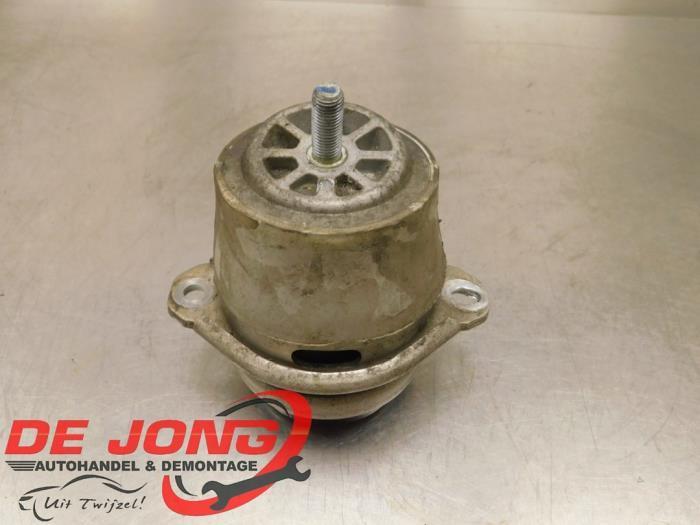 Support moteur d'un Volkswagen Touareg, Autos : Pièces & Accessoires, Suspension & Châssis, Volkswagen, Utilisé, 3 mois de garantie