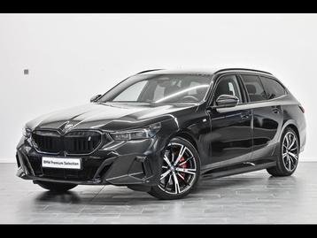 BMW i5 eDrive40 Touring  beschikbaar voor biedingen