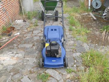 grasmachine zelftrekker stiga  beschikbaar voor biedingen