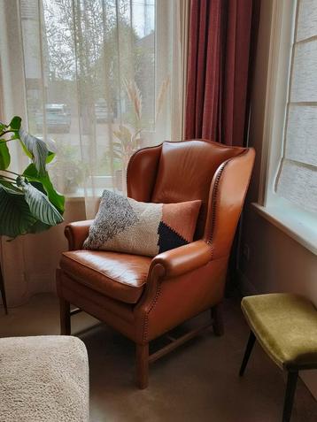 Cognac kleur fauteuil  beschikbaar voor biedingen