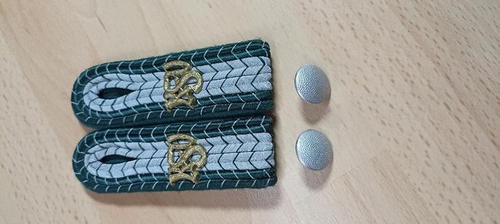 Epaulettes, Verzamelen, Militaria | Algemeen, Landmacht, Embleem of Badge, Verzenden