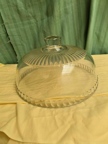 Oude glazen taartenstolp (enkel de stolp)(27cm diameter) beschikbaar voor biedingen
