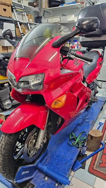 motos beschikbaar voor biedingen