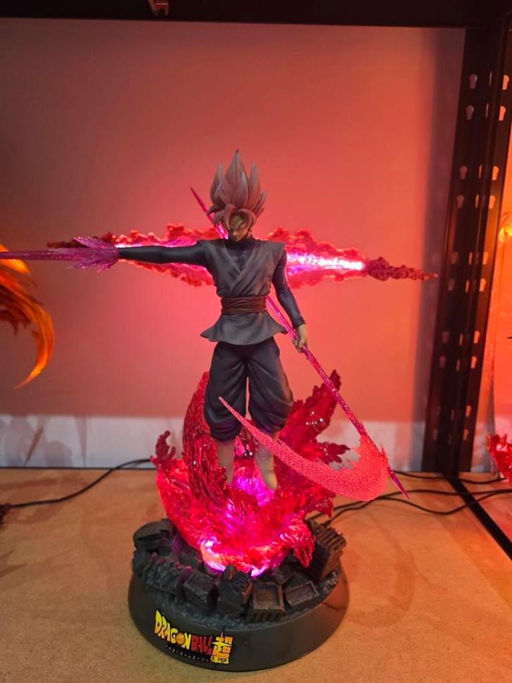Black Goku Rosé Temple Studio, Verzamelen, Beelden en Beeldjes, Zo goed als nieuw, Ophalen