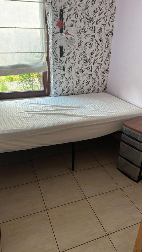 Matelas et Sommier tout prêt tout prêt 90x200 (Épais. 20cm!), Huis en Inrichting, Slaapkamer | Bedden, Zo goed als nieuw, Eenpersoons