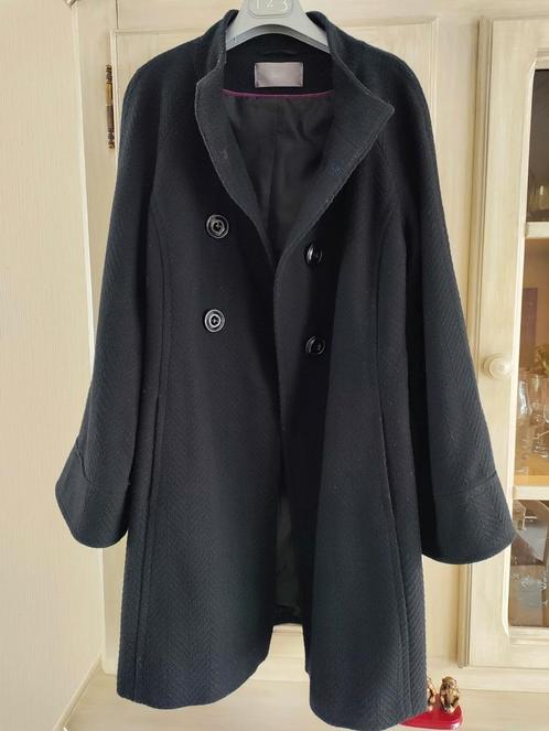 zwarte knielange jas,65%wol, merk:South, Kleding | Dames, Jassen | Winter, Zo goed als nieuw, Maat 38/40 (M), Zwart, Ophalen of Verzenden