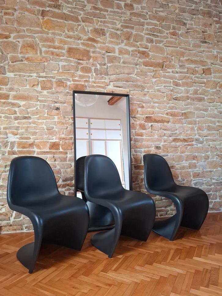 Chaises Verner Panton "vitra." black, Antiek en Kunst, Antiek | Meubels | Stoelen en Sofa's, Ophalen