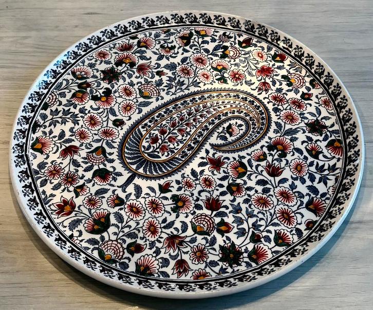 Plat en faïence de Gien «Cachemire», Huis en Inrichting, Keuken | Servies, Zo goed als nieuw, Ophalen of Verzenden