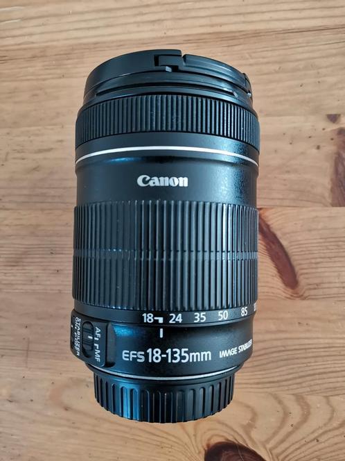Canon EF-S 18-135mm f/3.5-5.6 IS USM, Audio, Tv en Foto, Foto | Lenzen en Objectieven, Gebruikt, Groothoeklens, Zoom, Ophalen