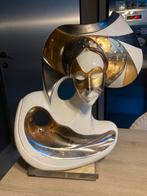 Beeld  Galos wit goud op voet, Ophalen