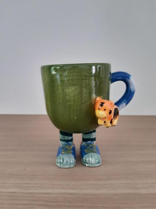 Grappige drinkbeker op voet (koffie, thee...) - nieuw, Huis en Inrichting, Keuken | Servies, Nieuw, Ophalen of Verzenden