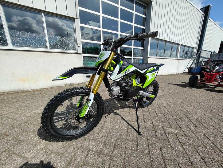 Ultra - 125cc - Motorfiets groen, Motoren, Motoren | Overige merken, Bedrijf, Overig