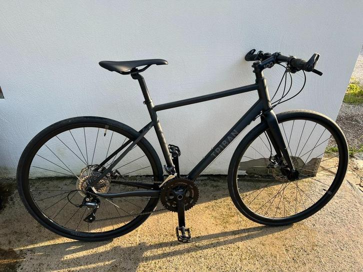 Vélo Triban RC 500 flat bar taille M, Vélos & Vélomoteurs, Vélos | Hommes | Vélos de sport & Vélo de randonnée, Utilisé, Autres marques