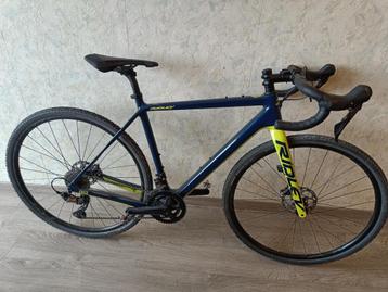 koersfiets beschikbaar voor biedingen