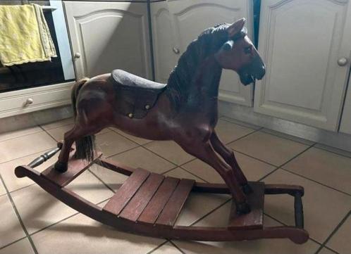Mooi Antiek Houten Schommelpaard te koop Intermassa BV, Antiquités & Art, Art | Sculptures & Bois, Enlèvement ou Envoi