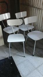 Chaises, Enlèvement