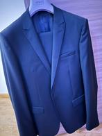 Costume Armani taille 50, Vêtements | Hommes, Costumes & Vestes, Comme neuf