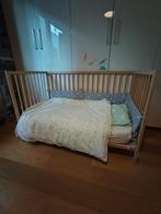 Lit bébé et matelas, Enlèvement, Comme neuf, Matelas