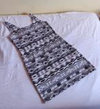Jurk - Kleed - Grijs met motief - ACJ Fashion - €4, Ophalen, ACJ Fashion, Maat 36 (S), Grijs