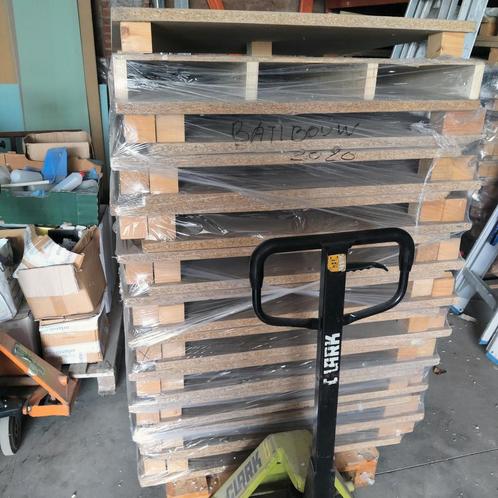 Sous-plancher H10cm, plaque de 3cm, Doe-het-zelf en Bouw, Hout en Planken, Zo goed als nieuw, Pallet, Ophalen