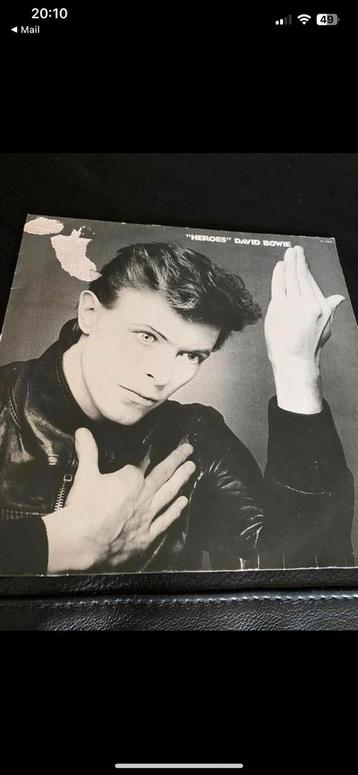 David bowie beschikbaar voor biedingen