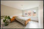 Vintage mid-century bed (1m40) + bijpassende 5-deurs kleerka, Huis en Inrichting, Slaapkamer | Complete slaapkamers, Ophalen, Gebruikt