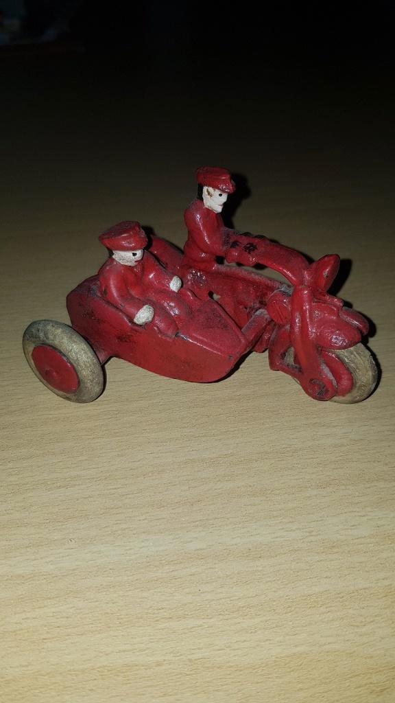 Vintage gietijzeren Hubley Police sidecar 1935, Verzamelen, Automerken, Motoren en Formule 1, Zo goed als nieuw, Motoren, Ophalen of Verzenden