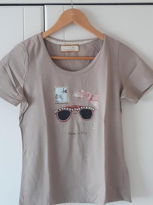 T-shirt Venizia Parigi Maat Medium., Kleding | Dames, T-shirts, Zo goed als nieuw, Maat 38/40 (M), Beige, Korte mouw, Ophalen of Verzenden